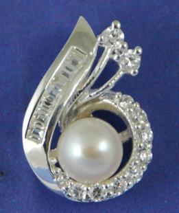 925銀飾批發定制 戒指、吊墜與鑲嵌工藝的完美結合